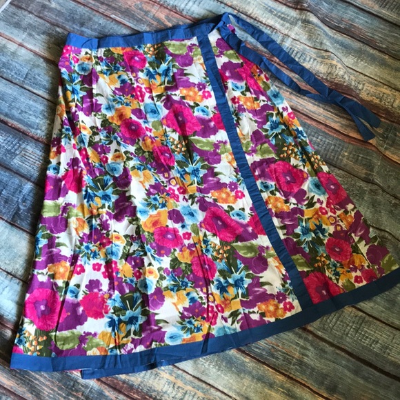 The Paragon Dresses & Skirts - Women’s 1X floral Cotton Skirt
